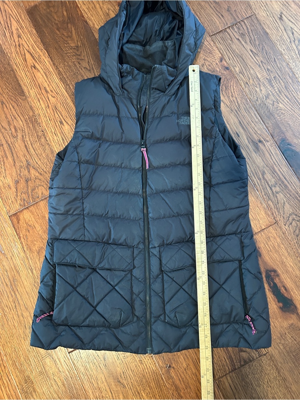 The North Face 550 Black Puffer Hooded Vest - Size XL - Good Condition - Picture 2 of 12